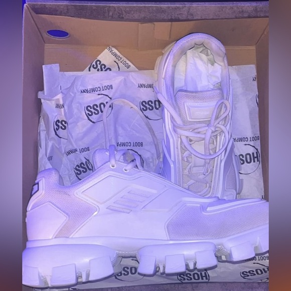 Prada- Cloudbust Thunder Sneakers size 10 in mens